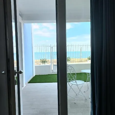 Гостевой дом Dolce Dimora Charme Mare